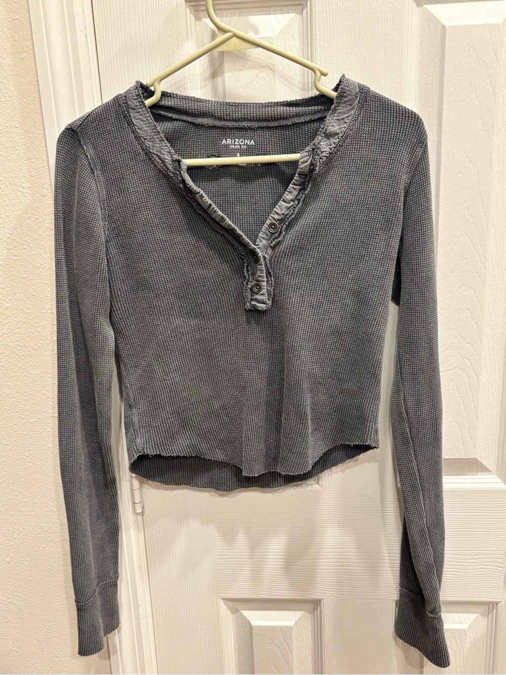 Arizona Jean Company Long-Sleeve Waffle Henley Top in Charcoal Gray